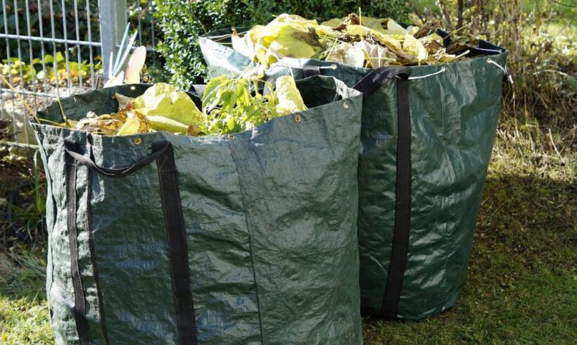 La CIREST expérimente une prestation de broyage des déchets verts à domicile