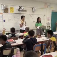 À l’école Narassiguin, la curiosité des élèves au cœur du jardin potager