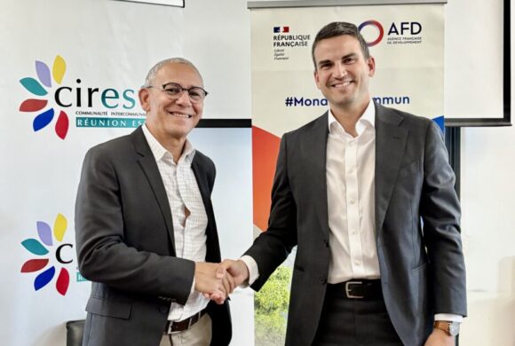 L’AFD et la CIREST renforcent leur partenariat en faveur d’un service public de l’eau et de l’assainissement plus performant et plus résilient. L’AFD et la CIREST renforcent leur partenariat en faveur d’un service public de l’eau et de l’assainissement plus performant et plus résilient.